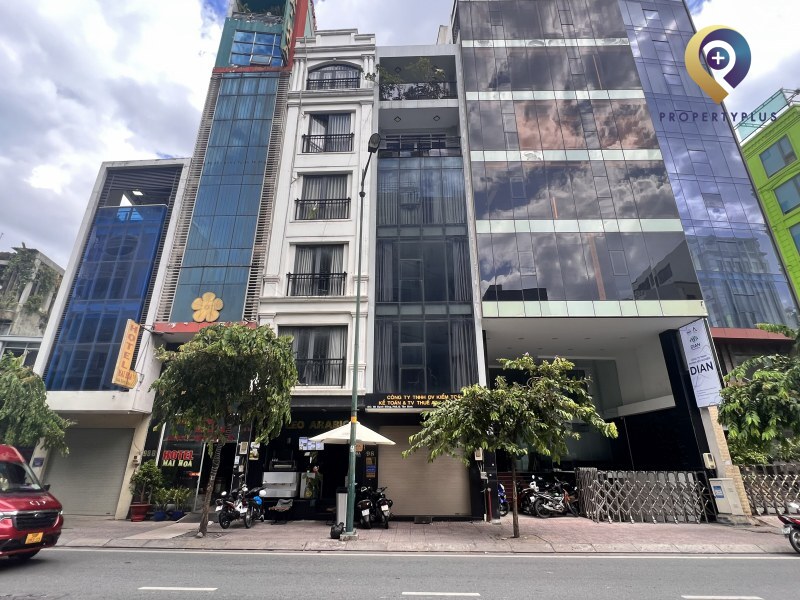 98 Bạch Đằng Building